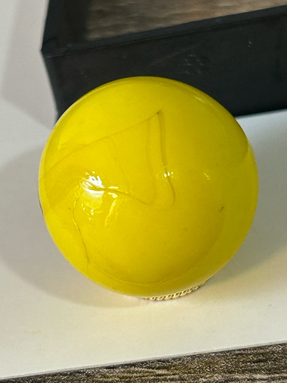 rare Aunt Jemima yellow glass marble - Picture 5 of 5